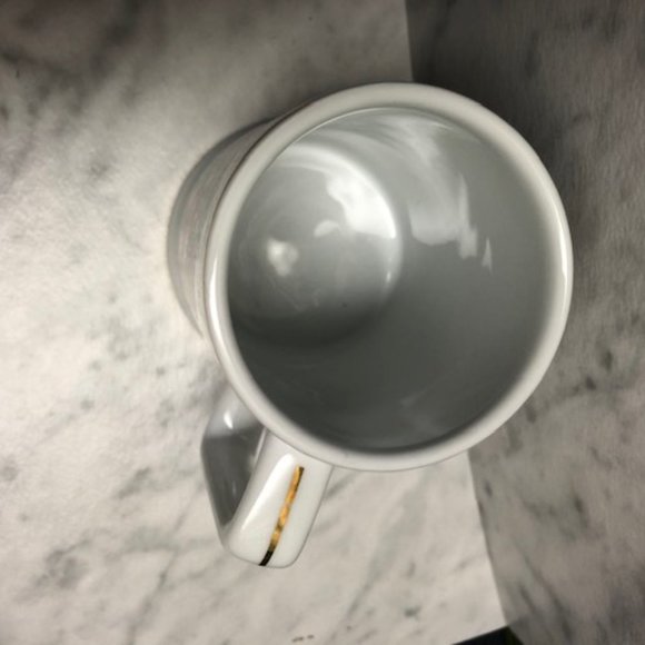 Vintage Coca Cola Collectible Christmas Mug - Picture 4 of 4